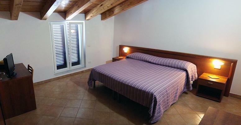 Antica 2* Luni